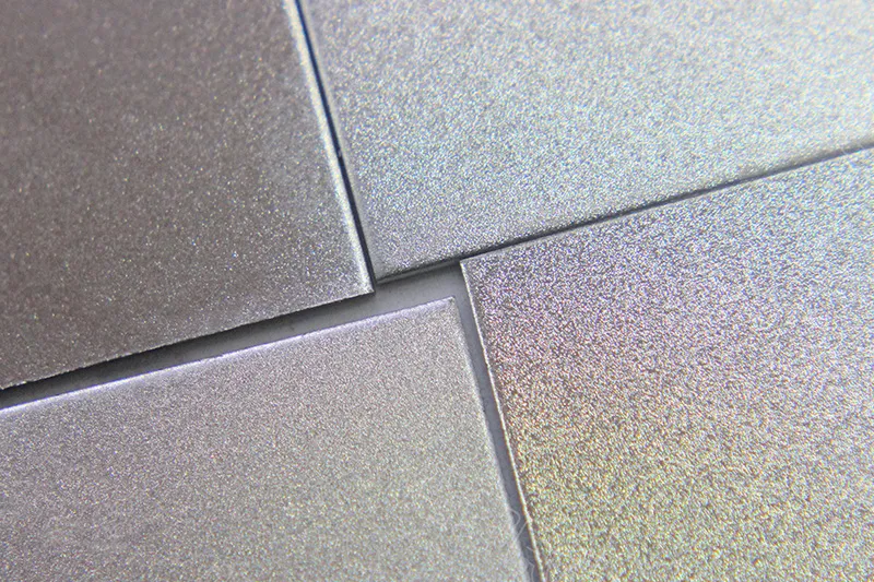 Bead–blasted stainless steel